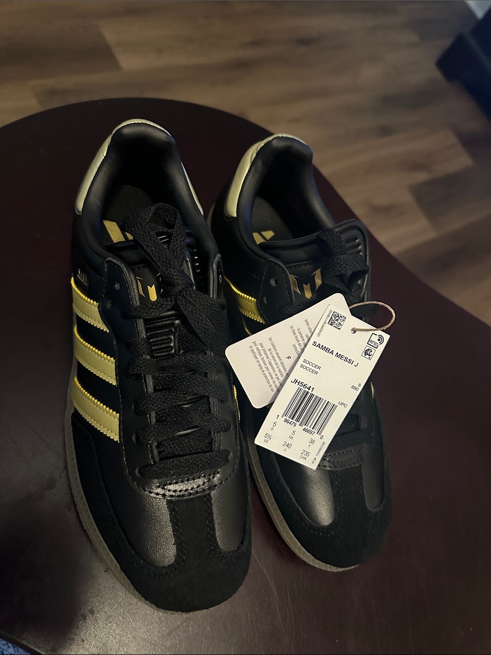 Adidas Black and Gold Samba Classic Sneakers. No original box. - Picture 8 of 16